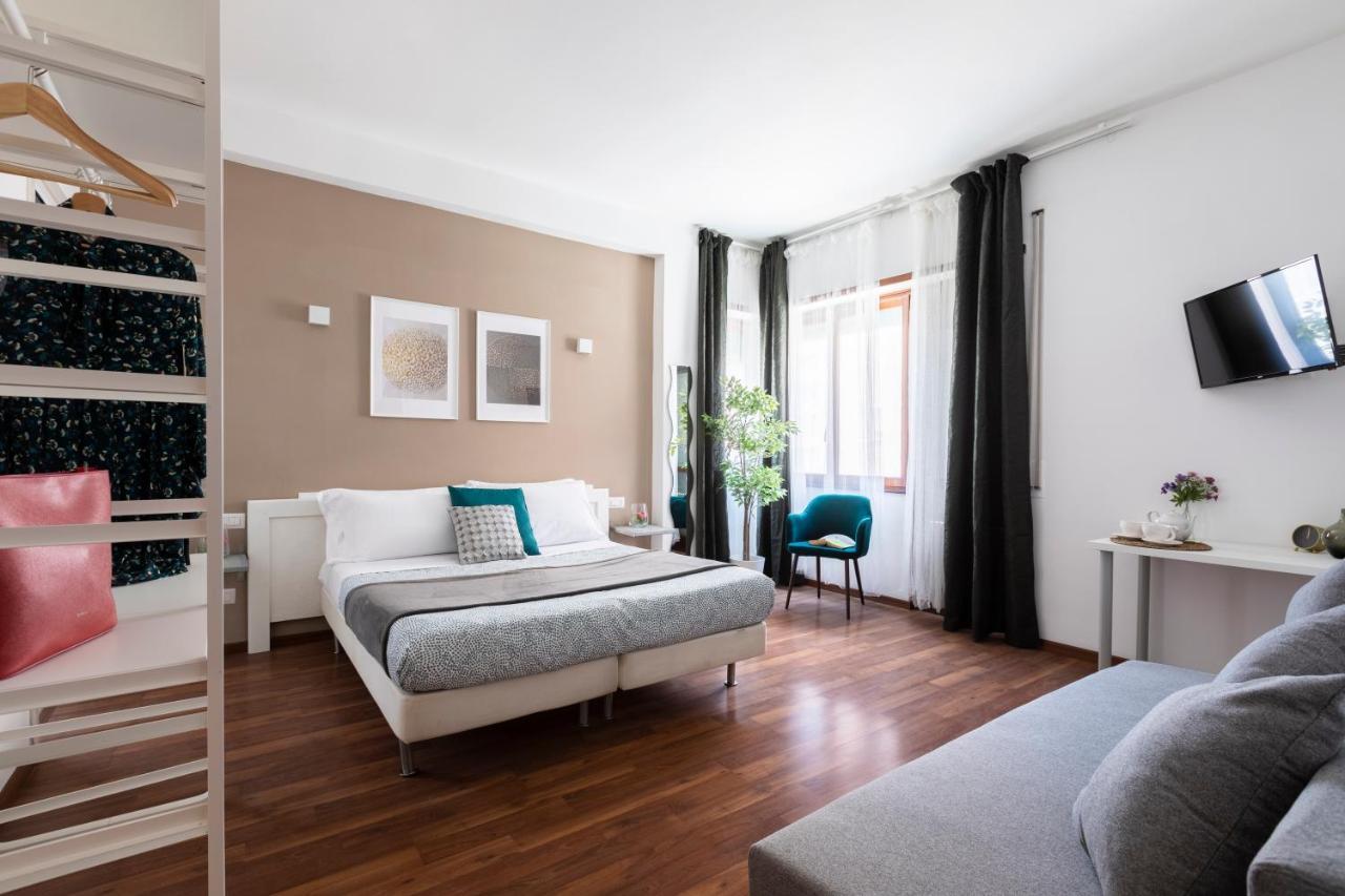 Momo Central Rome 3 外观 照片